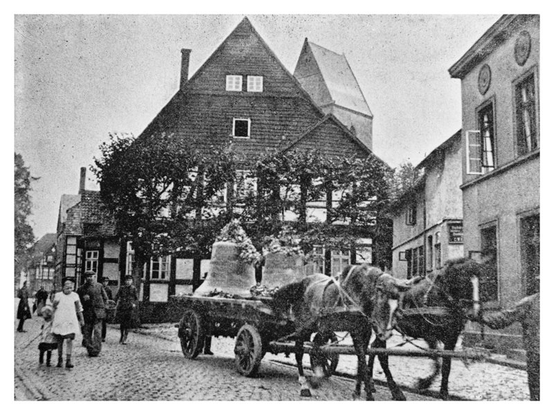 Abtransport der Kirchenglocken 1917, Stadtarchiv Halle Westf.